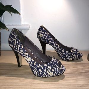 New Steve Madden Watercolor Heels 8